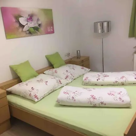 Frieda Hoellrigl Apartament